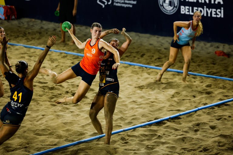 Loting WK Beach Handball voor de dames bekend