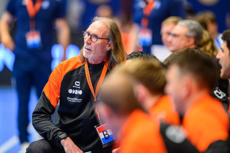 Staffan Olsson niet langer bondscoach van de TeamNL Handbalheren