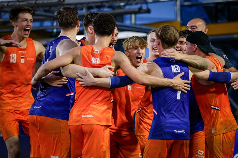 Brons én EK-ticket voor Beach Handball heren bij EHF European Championship